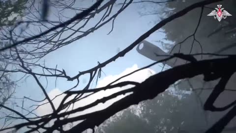 Russian artillerymen use high-explosive and high-explosive fragmentary shells