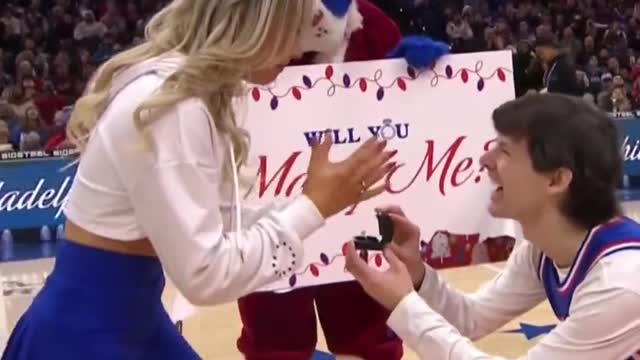 Sixers Dancer Gets Proposed To By Her Boyfriend During The Game