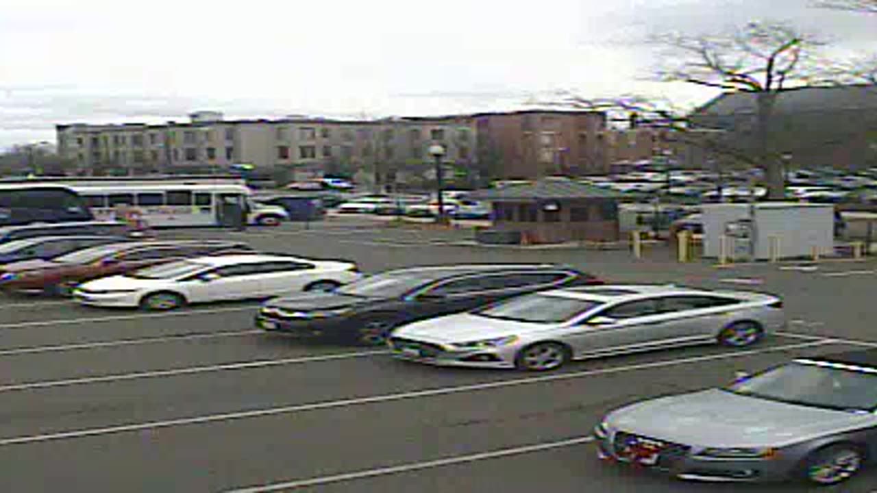 1907LOTS00Lot16SenateParkingLot_2021-01-06_11h40min01s317ms.mp4