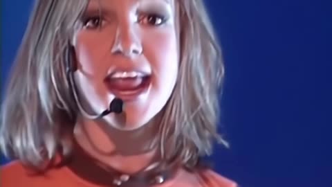 Britney Spears - ...Baby One More Time (Top Pops 25.12.1999) (Upscaled) UHD 4K