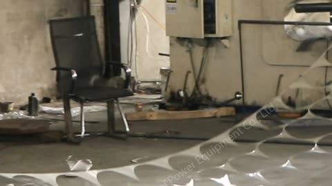 Customers come to China to visit factories and inspect equipment.