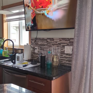 Sitting home sick is awesome