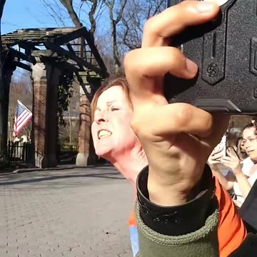 'Demonic, Twisted Sick Bastard' Grammy Artist Gets The Greeting He Deserves From Angry Irish Woman