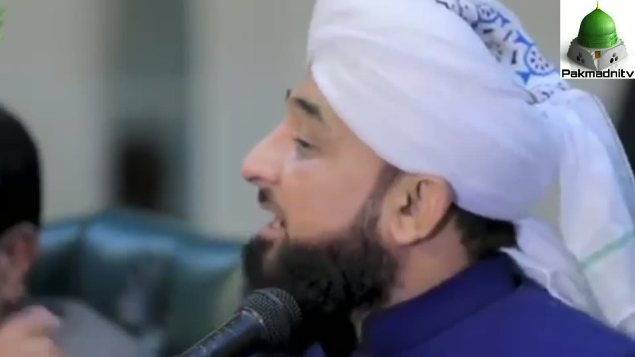 (kisi ko dekhte Rehna namaz thi teri)