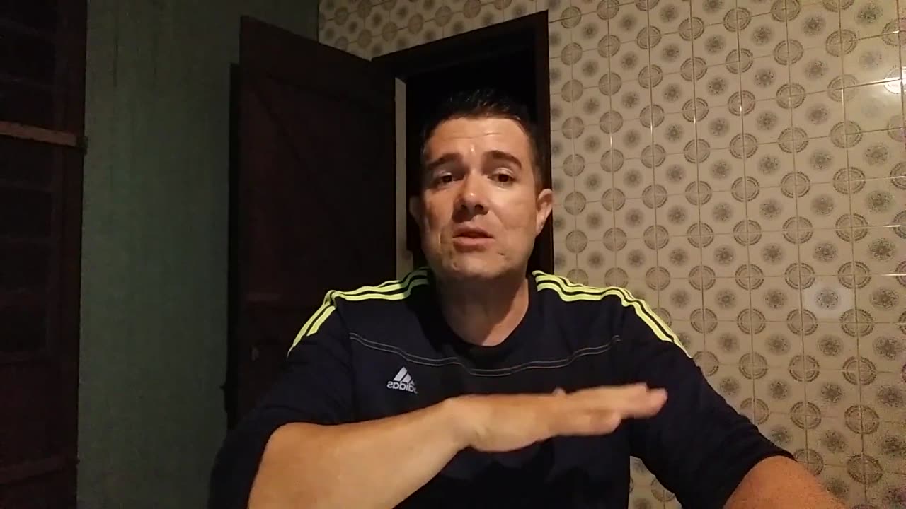 Don Sandro | Os homens são descartáveis para as mulheres atuais. Acostumem-se a isso!