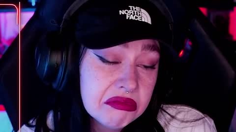 2023-01-19 (1) - Streameuse traumatisée après son passage dans le chat de Triskel - Youtube Kainey