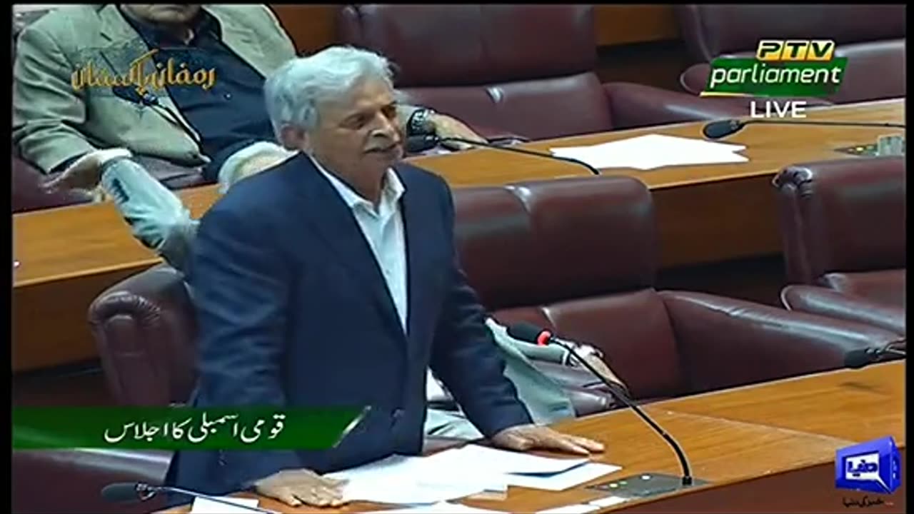 Funny speaker in Pakistan