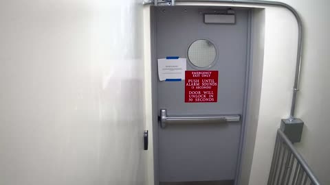 6166RHOBGRRGST3StairwellSide_2021-01-06_21h00min02s637ms.mp4