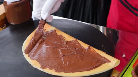 Clean Crepe: Amazing Crepe Skills & Heartwarming Tradition of Korean Street Food