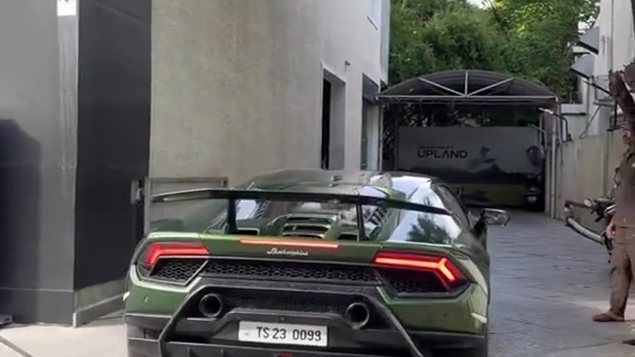 Lamborghini car attitude video