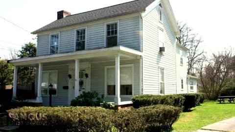 Jimmy Fallon House Tour Hamptons Mansion, Indoor Slide & More