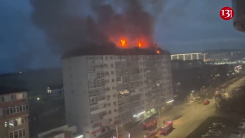 Strong fire in a residential building in Russia, hundreds of people are evacuated