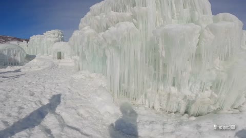 Beautiful Ice Castles _ A Frozen Attraction _ Utah 2023
