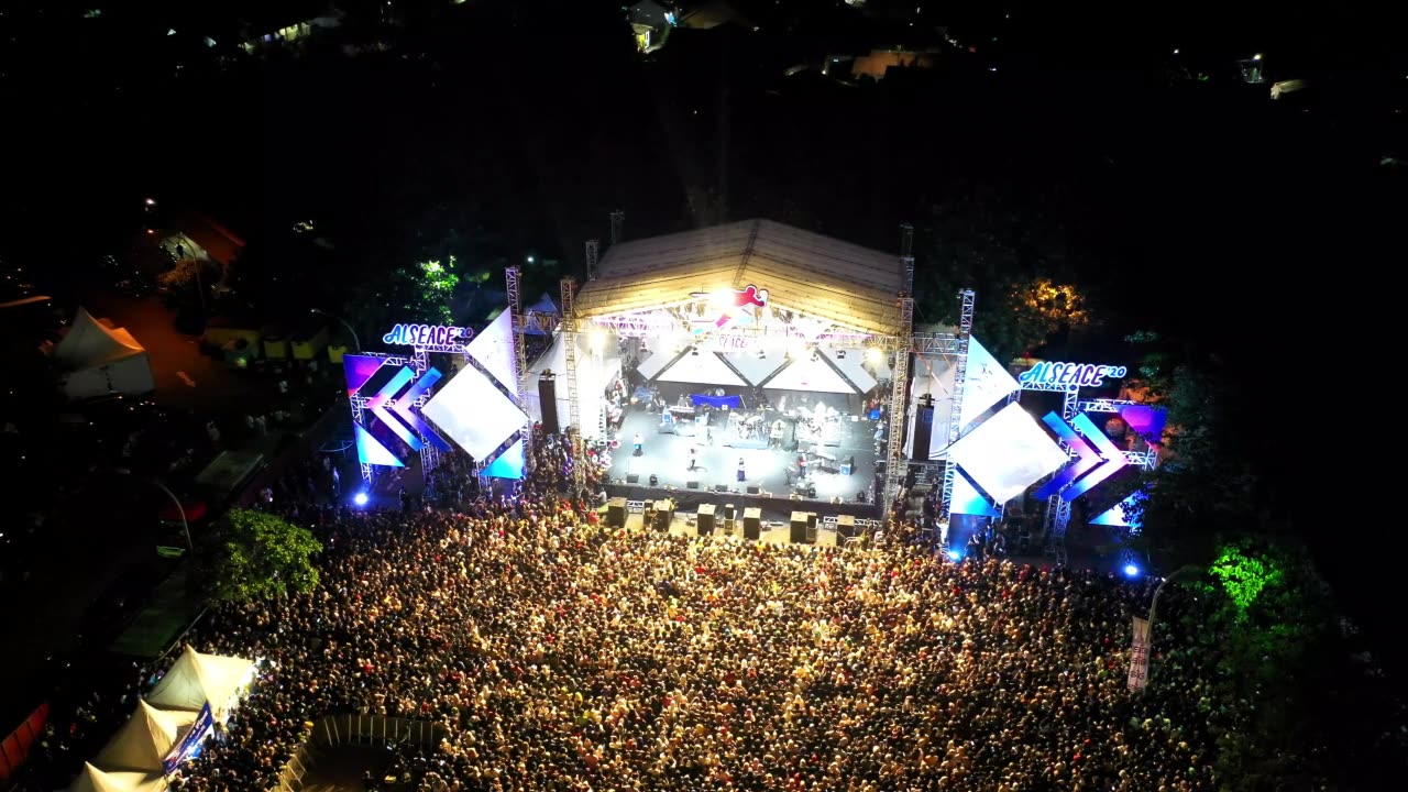 amazing concert happy moment