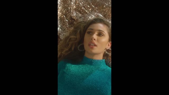 Gryffin with ZOHARA - Remember (Vertical Video)-1