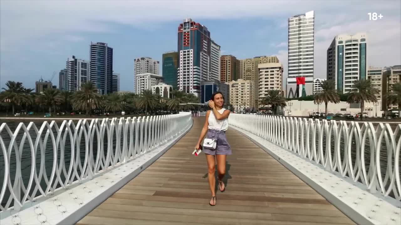 Top 5 places to visit in Sharjah. Al Noor Island.