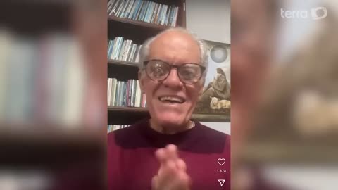 Com sorriso, pastor anuncia morte de Guilherme de Pádua em live: “Caiu e morreu”