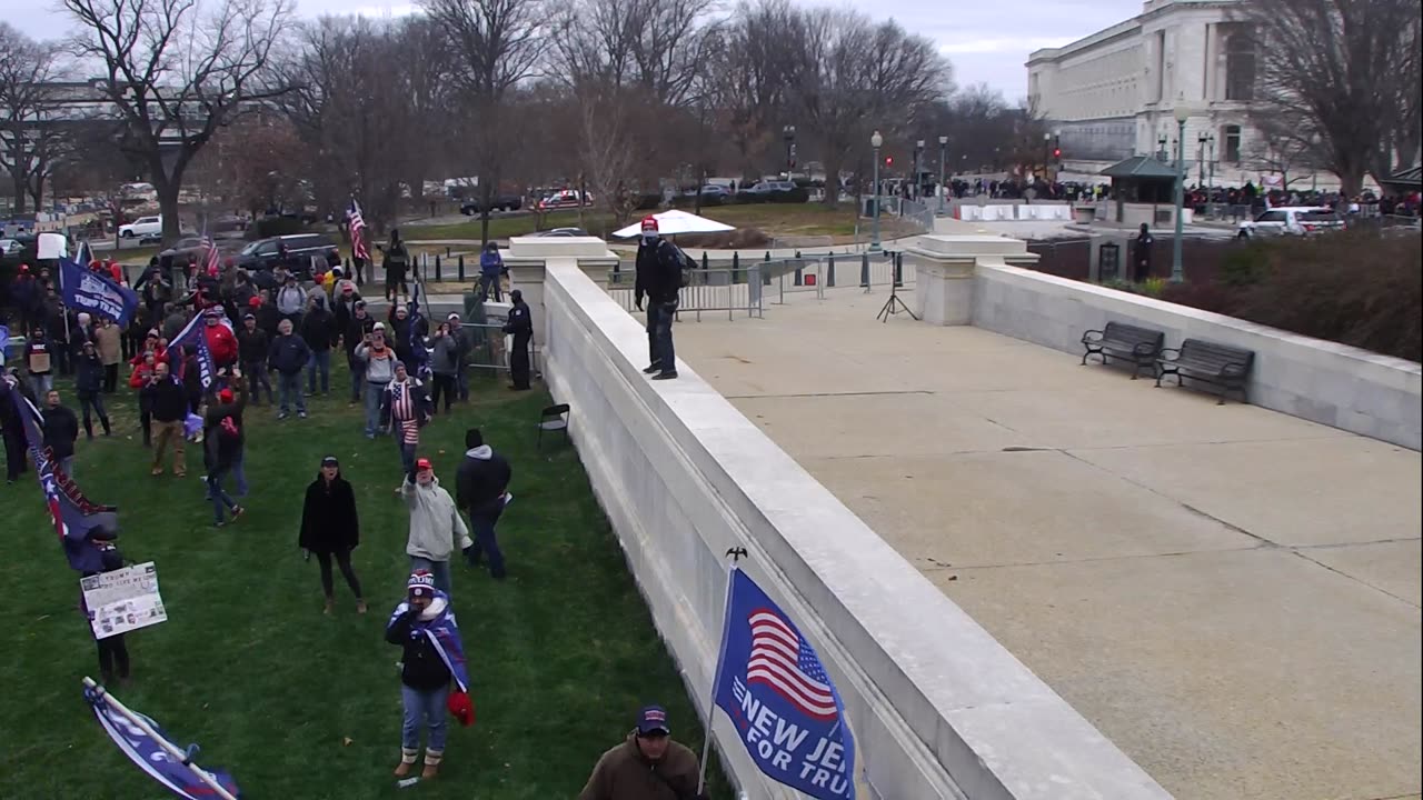 0930USCG00UpperTerraceNE_2021-01-06_13h45min46s903ms.mp4