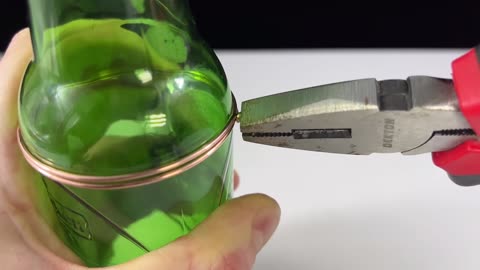 Few people know this Secret idea! How to cut glass bottles