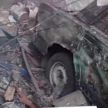 Ukrainians in Bhakmut.