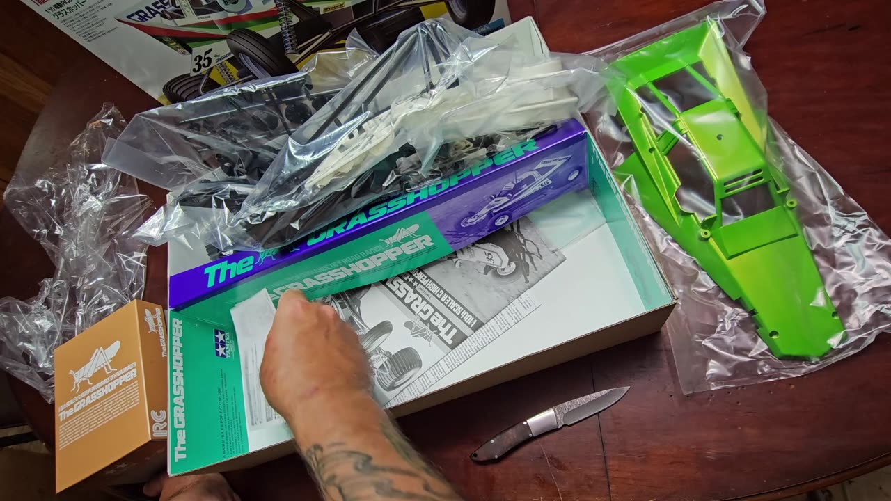 Tamiya Grasshopper Candy Green Edition Kit Build EP00
