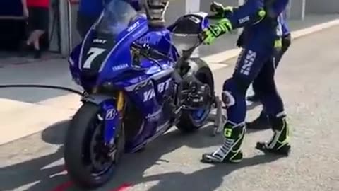 Fast enough..? 😱😍Best Yamaha R1M motogp bike