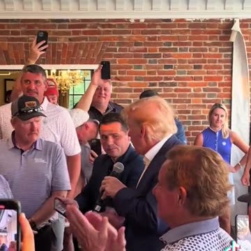 Trump jams to Rich Men North of Richmond with the crowd