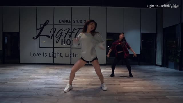 NIKI [Say My Name] dance