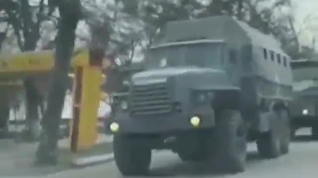 Russian Troops Entering Kherson (North of Crimea)