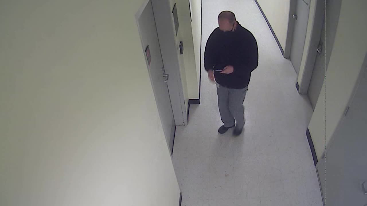 8802VZN06Elevator_2021-01-06_18h20min04s717ms.mp4