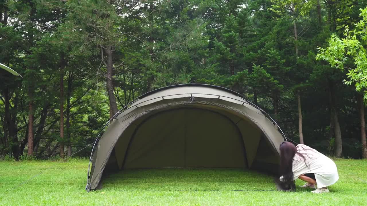 Listen to the sound of rain, decompress and enjoy camping in the rain