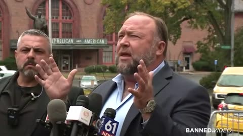 Sandy Hook Trial Press Conference: Alex Jones Tells Media What He Can't Say In Court