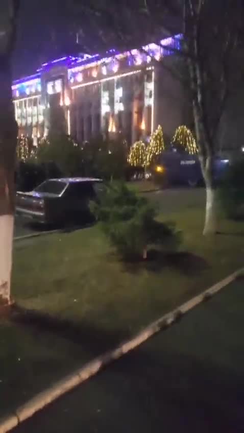 Security forces in Taraz are retreating under the onslaught of protesters