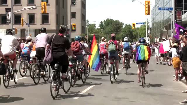 Toronto 'Dyke Rally' marches for pride, abortion rights