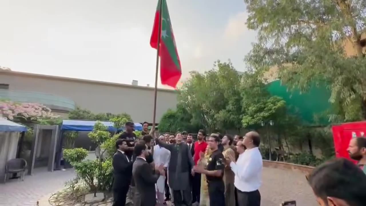 Imran Khan Pti Flag 🥰 #trending #short #shortvideo