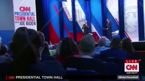 Biden: "You're not gonna get COVID if you have these vaccinations." Has nobody told him yet? 👀