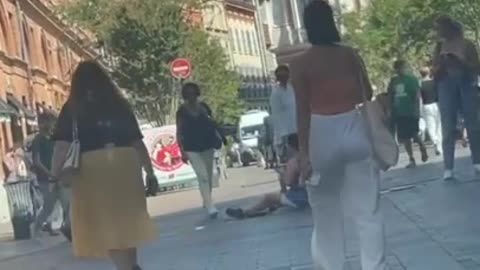 Pedestrians Picnic On Lowerable Barriers