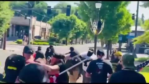 PROUD BOYS CRUSH FEDS POSING AS PATRIOTS IN PORTLAND