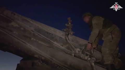 deNAZIfication - Smerch MLRS crews in combat action at night