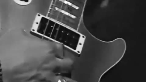 GUN'S N ROSES - ESTRANGED