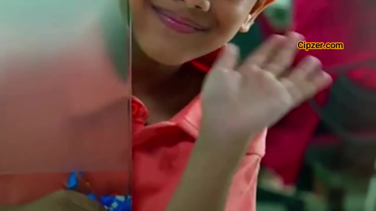 Ladki ne ladke se kha andar aa 😁😁😁