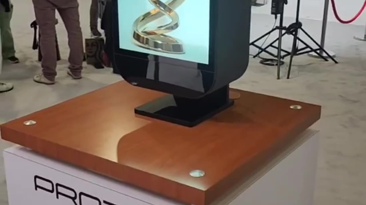 AWESOME Protoboxes for your digital art @protohologram at #CES @CES @CTA