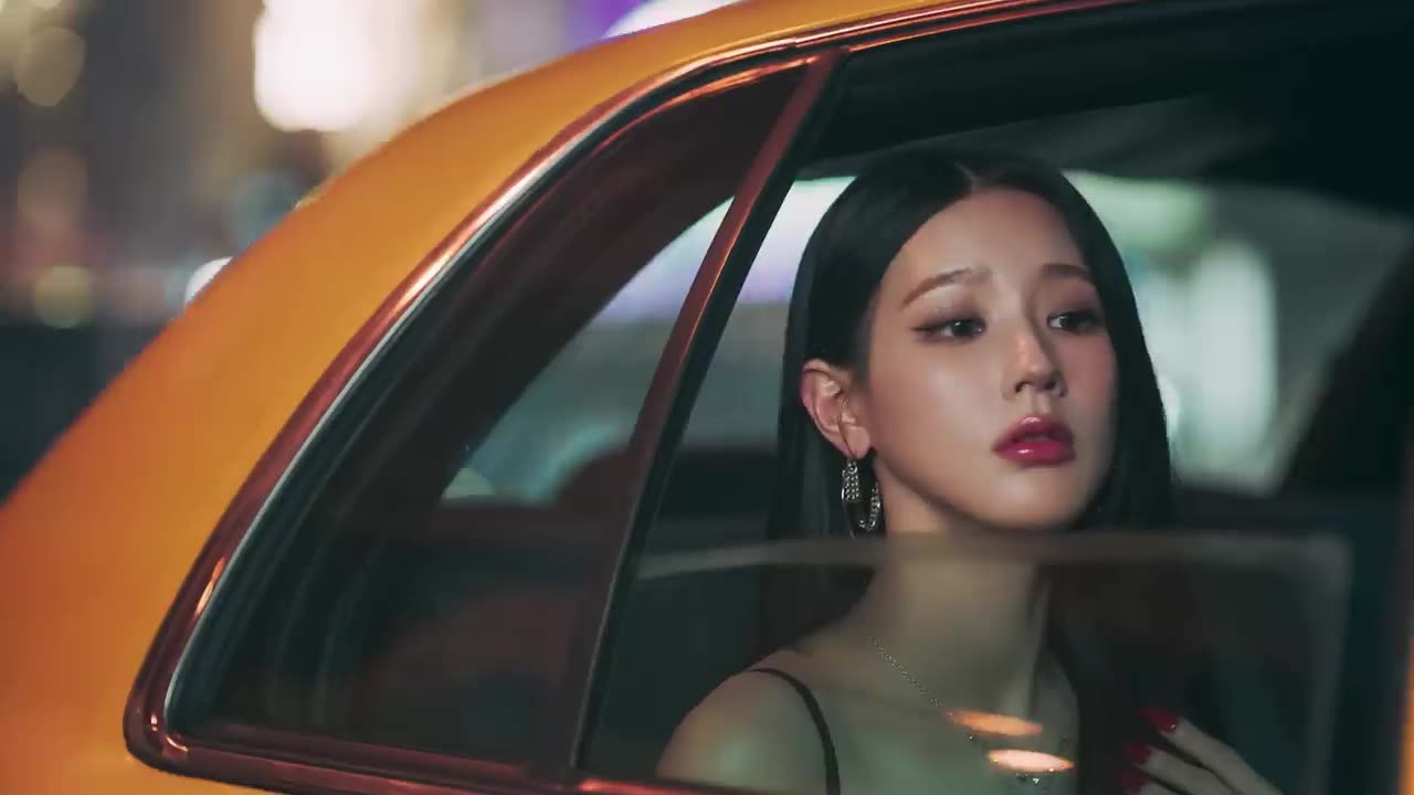 (여자)아이들((G)I-DLE) - '퀸카 (Queencard)' Official Music Video