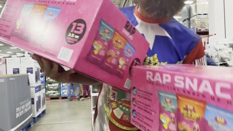 Nicki Minaj rap snacks with Rock mercury