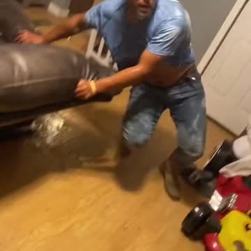 Fanny people The pranks of friends are very funny 🤣🤭