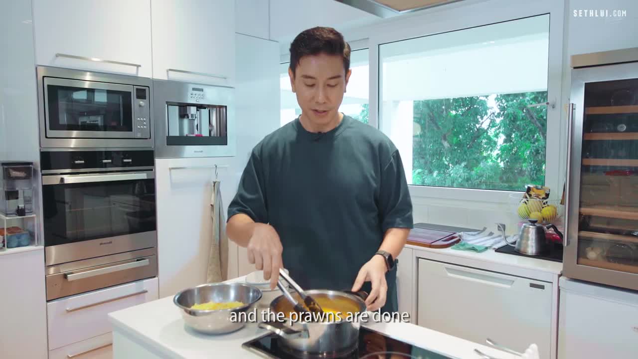 How to Cook Kimchi Laksa: Fun Asian Cooking