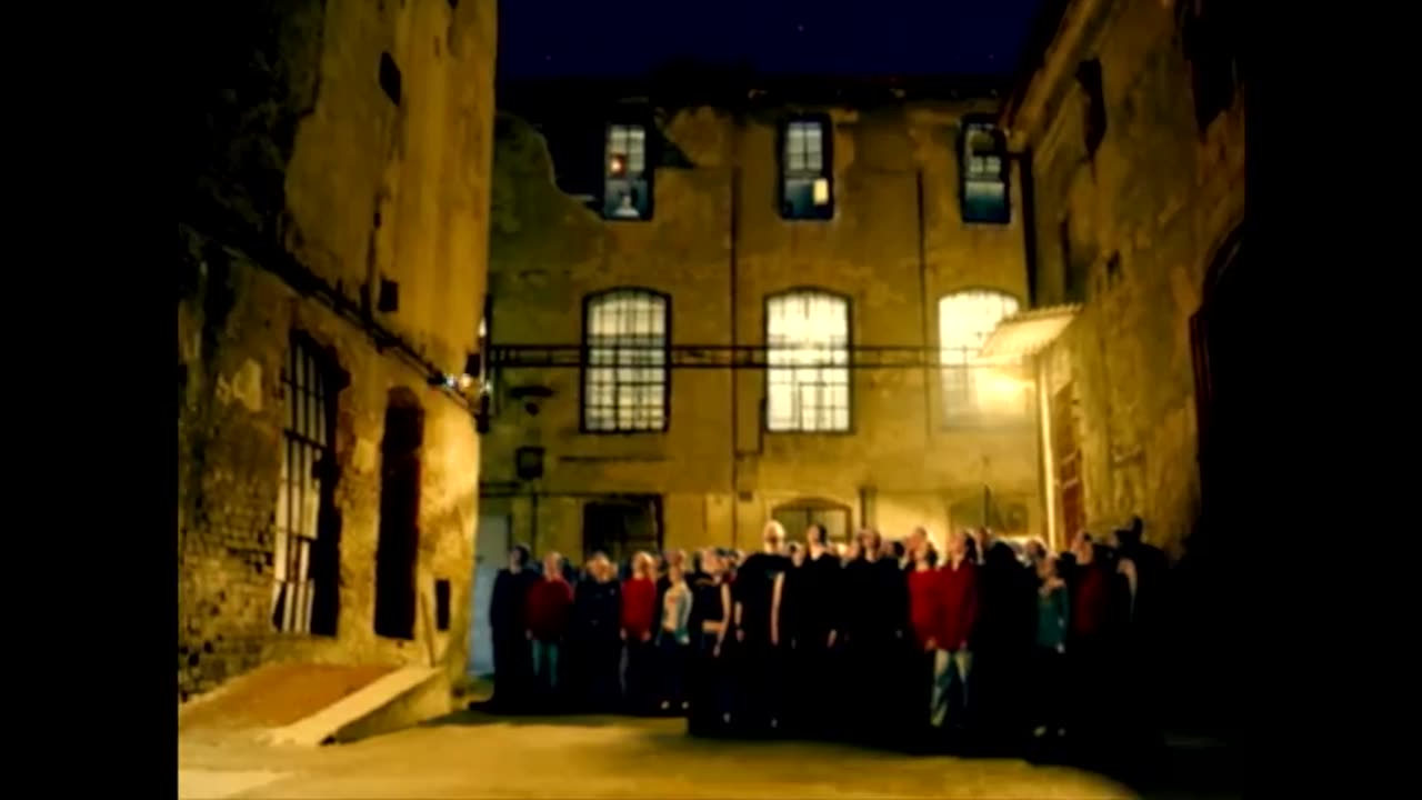 Muse - New Born (Official Music Video)
