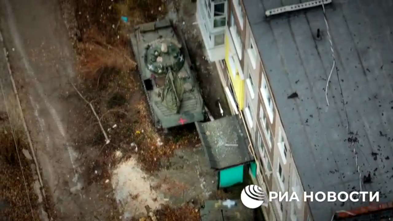 Armed Forces of #Ukraine in Ugledar using civilians and social infrastructure