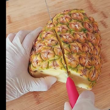2 Ultimate Pineapple Hacks: Pineapple Cutting Skills : Favorite