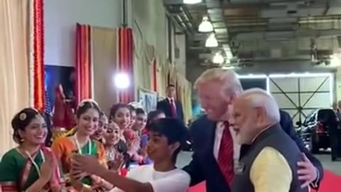 PM Modi & President Trump interacted with a group of youngsters at during #HowdyModi event